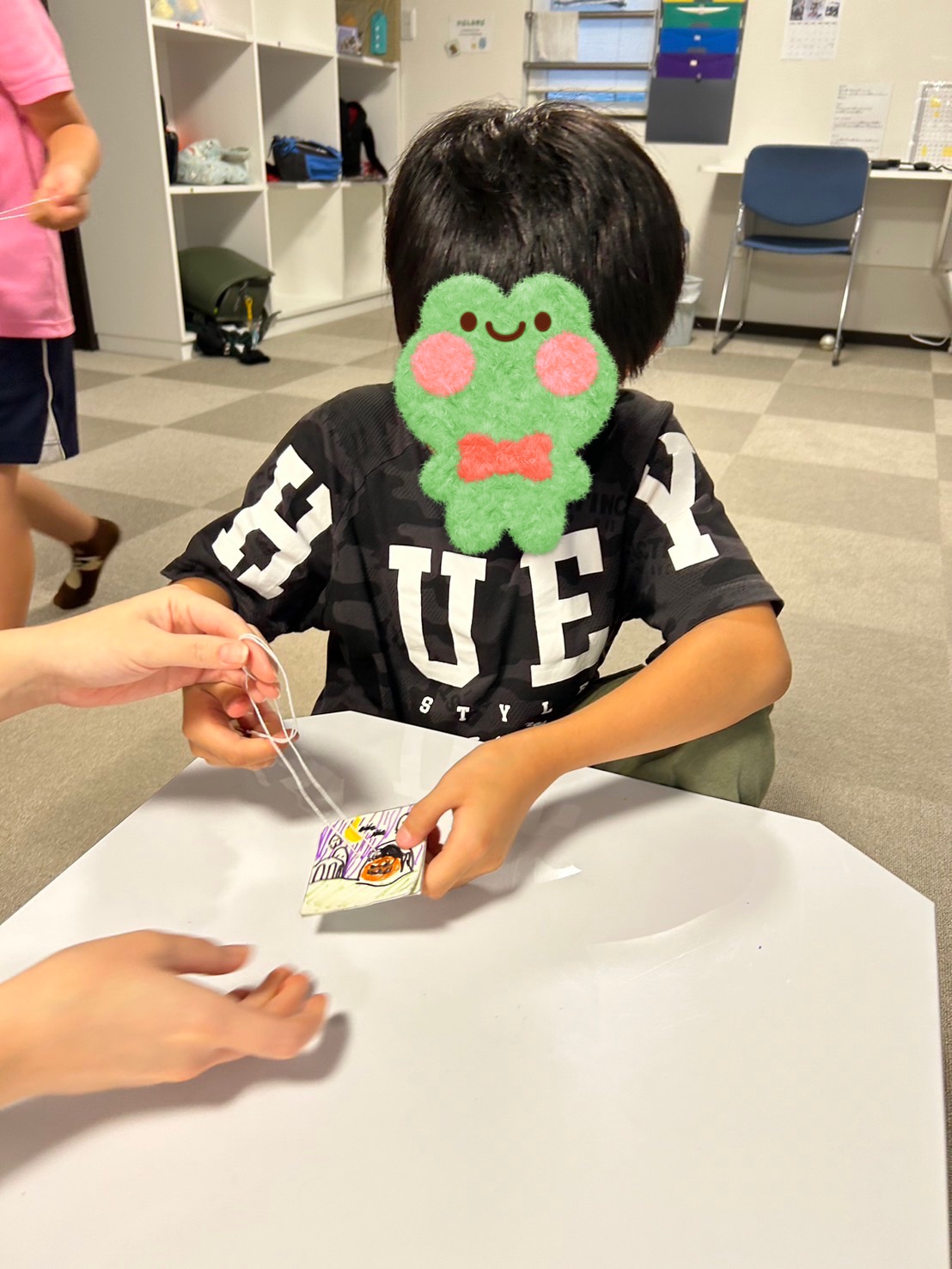 えほん図書館＆ぶんぶんゴマ作り😊