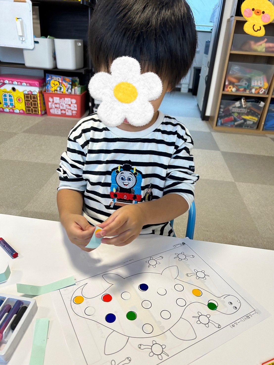 えほん図書館＆ぶんぶんゴマ作り😊